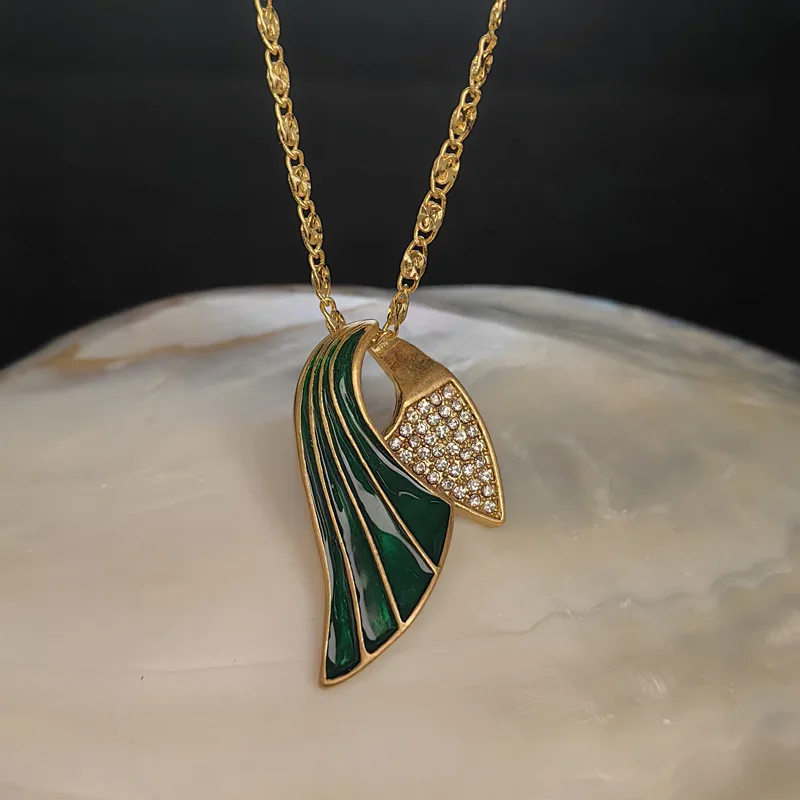 

Enamel drop glaze pendant sweater long copper hand chain fashion retro high-grade free delivery