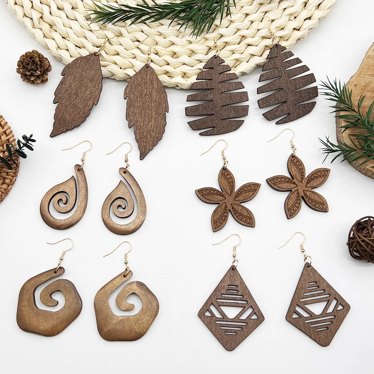 6 Pairs/Set of Retro Fashion Bohemian Simple Personalized Holiday Style Wooden Earrings
