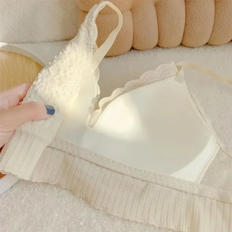 Sexy French Style Bras Lace Push Up Triangle Cup Underwear Lingerie Cozy Wireless Intimates Anti-Sagging Brassiere Soutien Gorge image 5