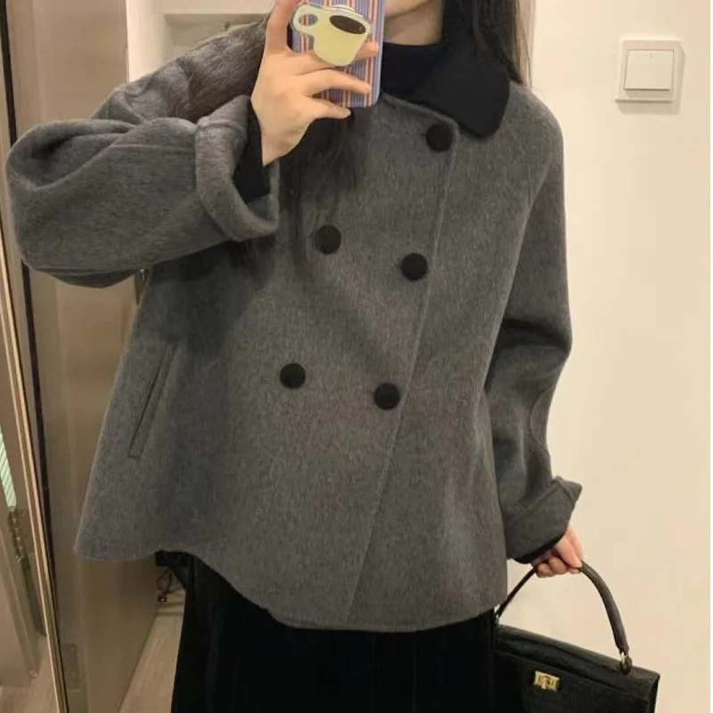 Winter Thickened Short Women's Woolen Coat Grey Unique Stylish Cleanfit Design Fashionable Outerwear for Middle-Aged Ladies