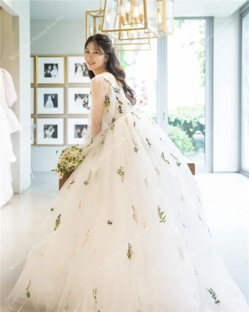 2025 Elegante Corea A Line Tulle Abito da sposa Staccabile Puff Maniche lunghe Servizio fotografico Abiti da sposa Abiti da sposa personalizzati