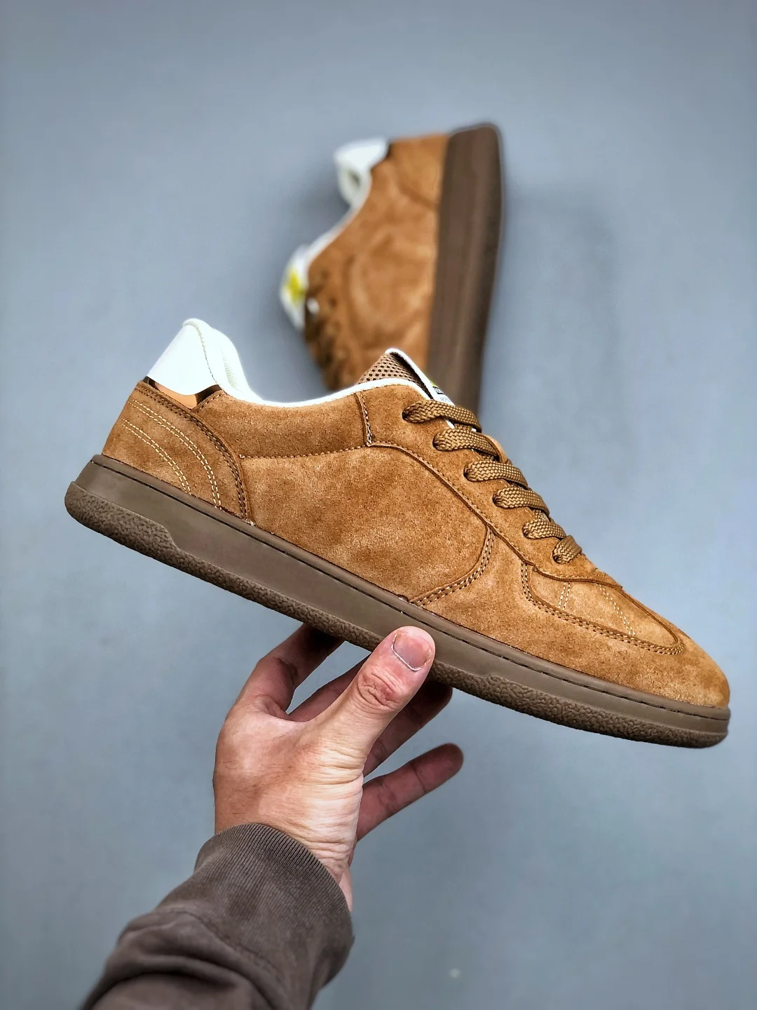 أحذية رياضية كاجوال من جلد الغزال للرجال، أحذية جري مريحة للمشي، أحذية تنس رياضية يومية مضادة للانزلاق في الهواء الطلق