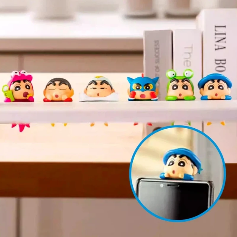 

Набор из 6 фигурок аниме-персонажей Сяосинь в лежачей позе, коллекционная серия, милые украшения для автомобиля, мультяшные фигурки, декор для витрин, игрушки-сюрпризы, подарок