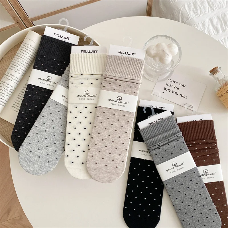 

7 pairs of women's spring autumn sweat absorbing odor proof mid tube socks made of pure cotton polka dot versatile casual socks