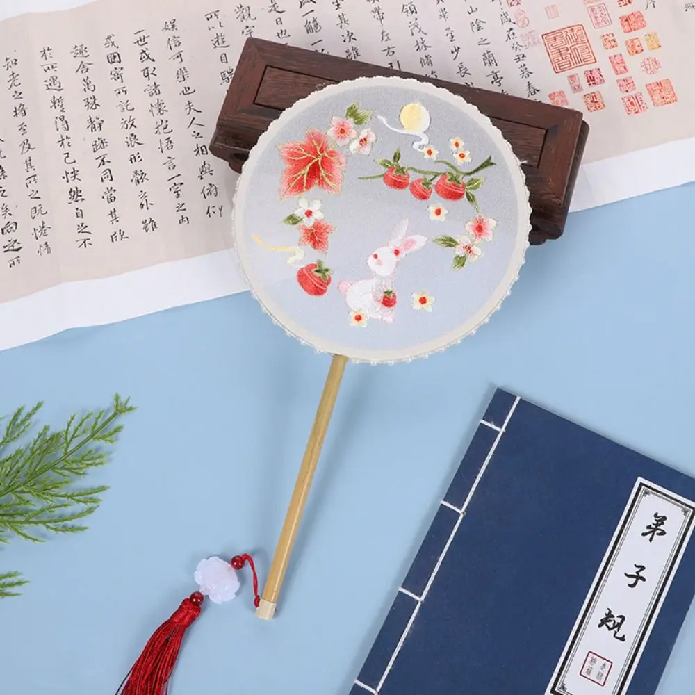 Chinese Style Classical Round Fan Vintage Embroidered Silk Fan Semi-transparent With Tassel Hand Fan Photography Prop