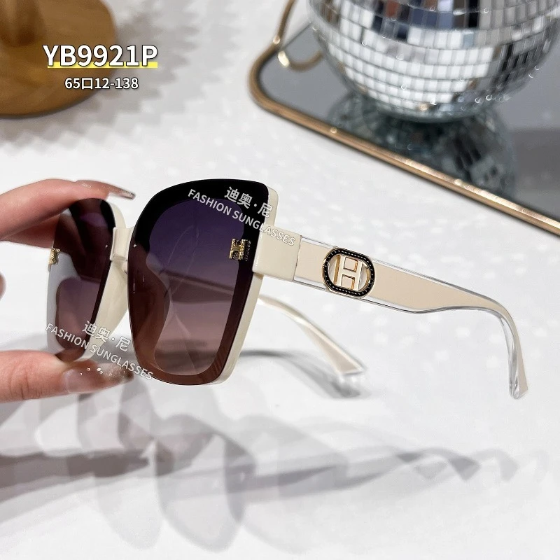 

​​2025 H Design Polarized UV400 Sunglasses Luxury Chic Driving & Street, HD Anti-Glare Lightweight Unisex for Women Men​​