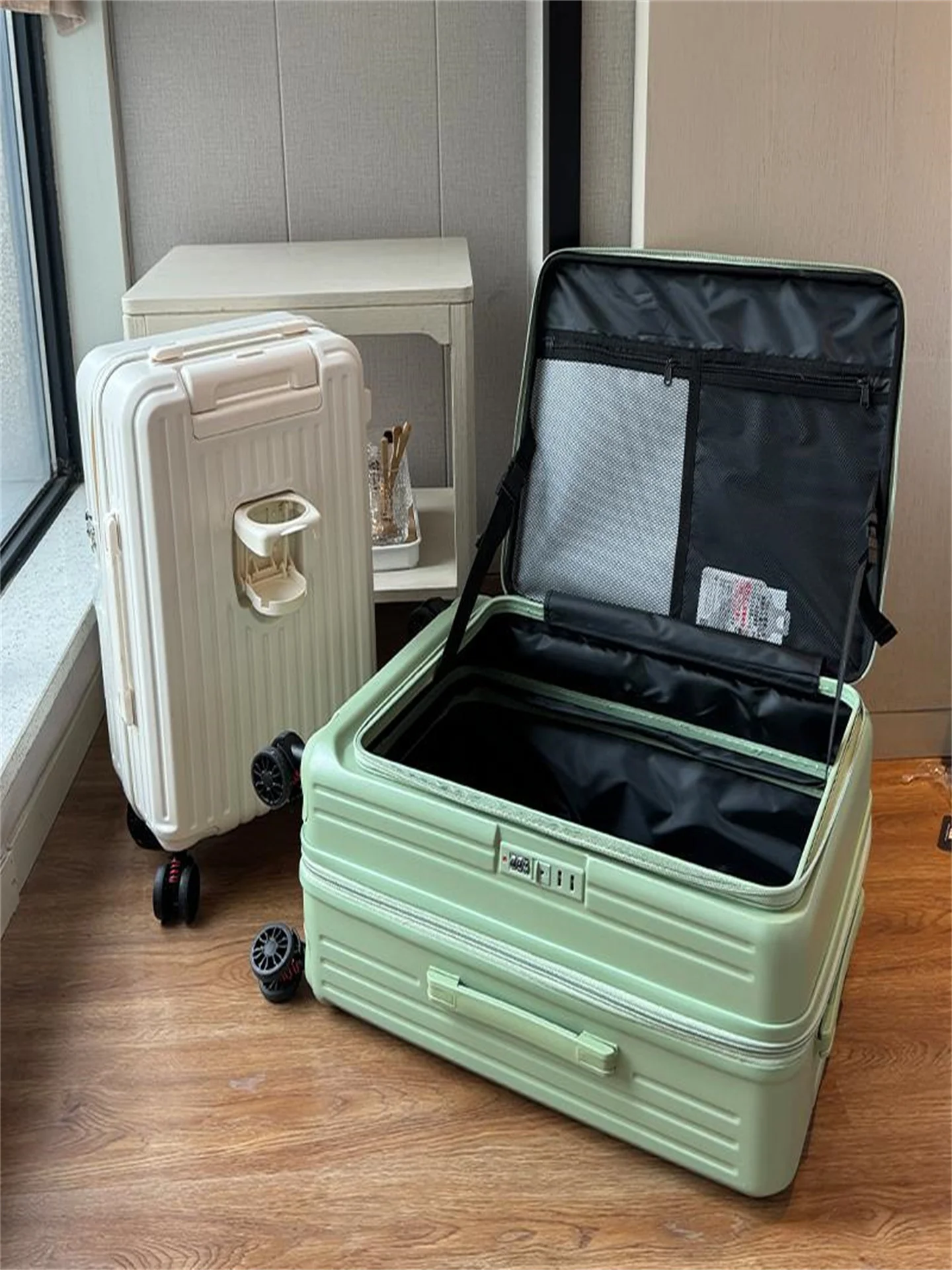 

20-Inch Expandable Lage Casual Travel Sle Women's Flip Cover Carry-On Suitcase Nylon Universal Wheels Password Lo