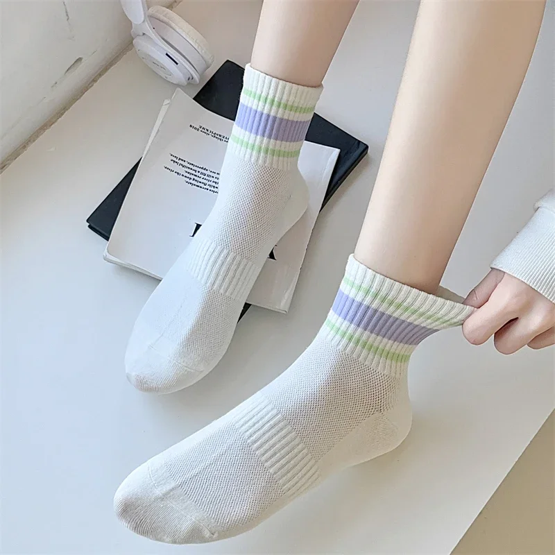 6 paia di calzini da donna Set sottili nuovi calzini a rete Multipack a righe Casual di colore misto stile Preppy calzini bianchi di base Casual semplici