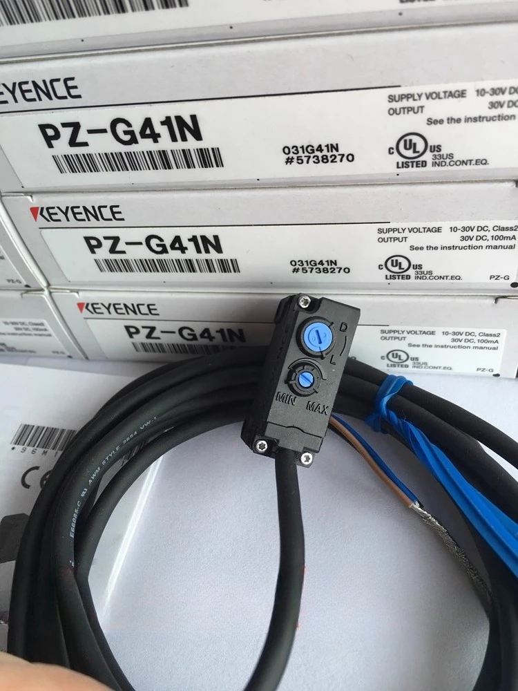 

KEYENCEs photoelectric sensor PZ-G41N, brand new original genuine