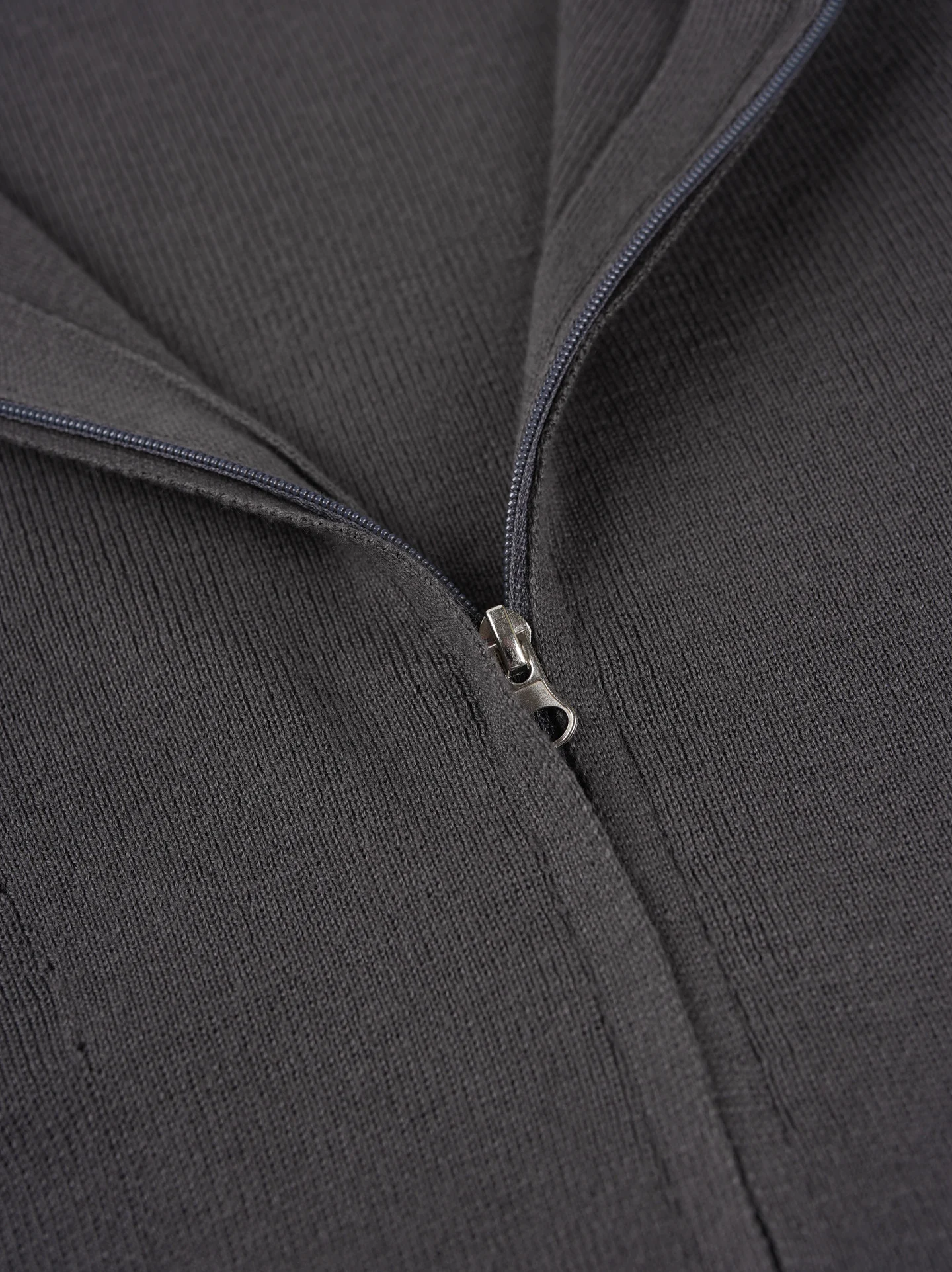 سترة محبوكة بقلنسوة وسحاب كوري من جيني للنساء بقصة ضيقة وقاعدة ort irt كاجوال ناعمة من ألياف البوليستر طويلة Sve