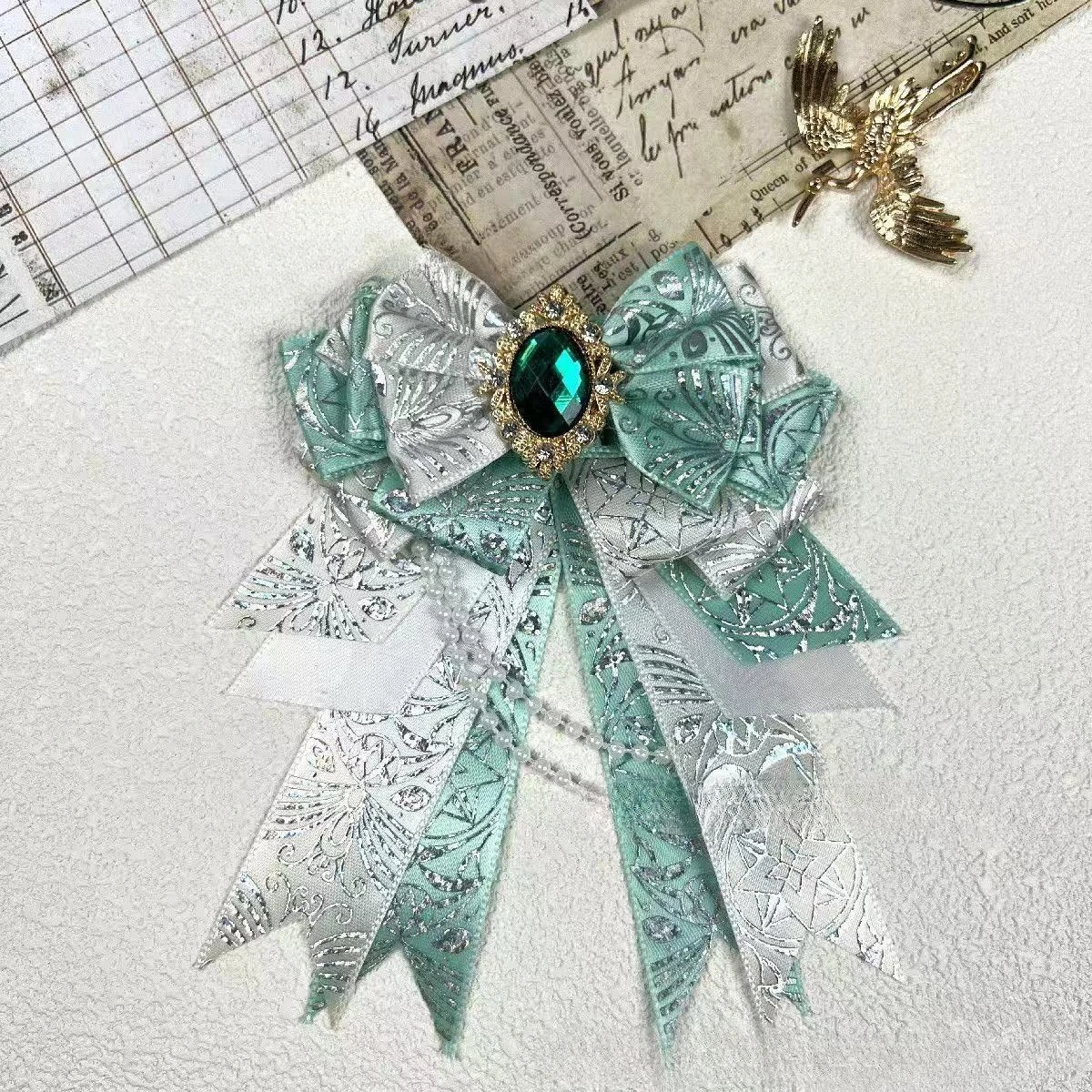 Strass-Laser-Quaste Goldfolien-Schleife Konzert-Stützstab Charm Lolita Daliy Damenbekleidung Rock Hemd Brosche Fliege Requisite – Detail 2