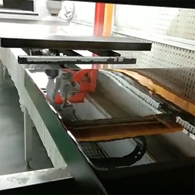 Lini Produksi Penyemprotan Furnitur Kayu Penyemprotan Elektrostatik Peralatan Pelapisan Otomatis Efisiensi Tinggi