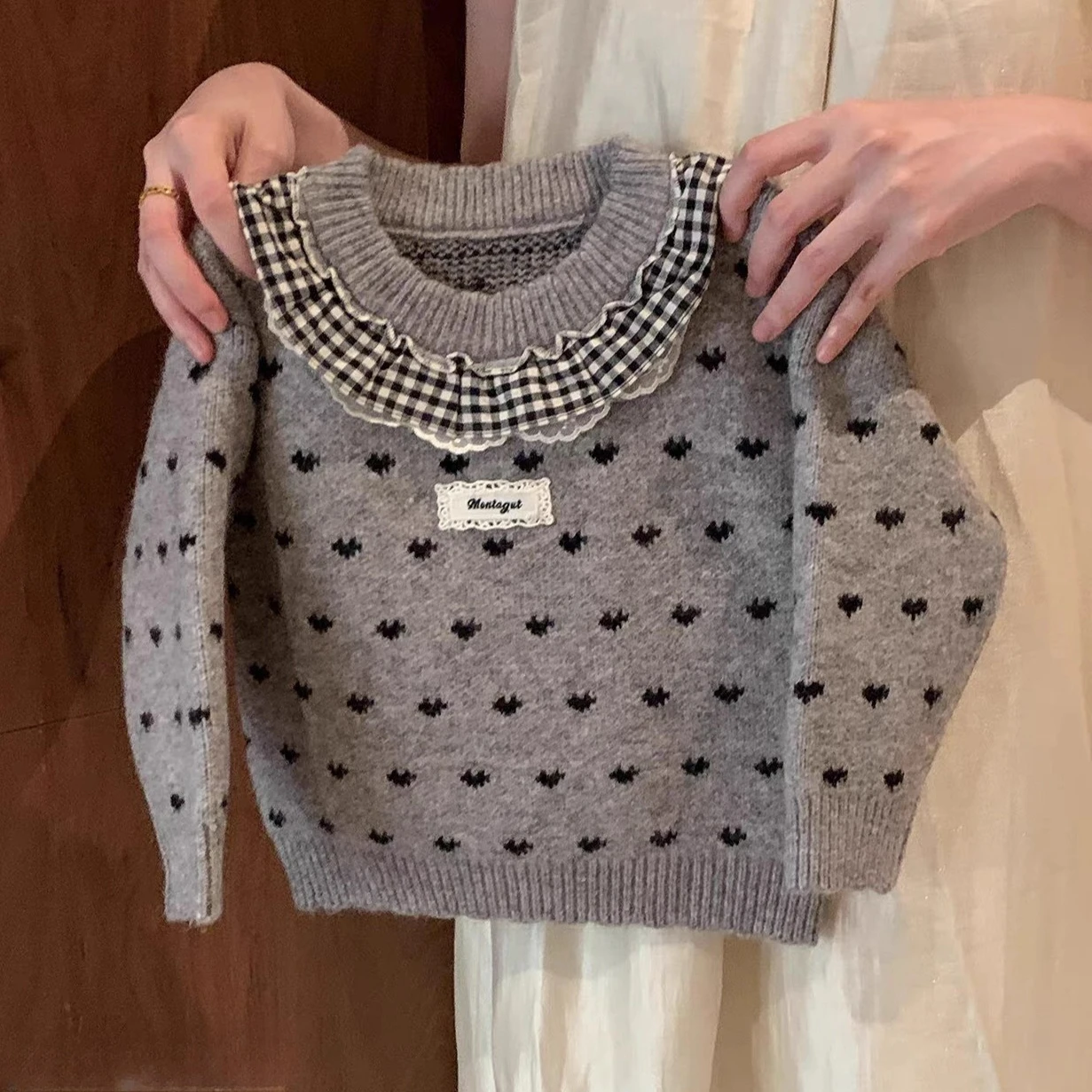 

Стильный пуловер для девочек на осень-зиму, модный клетчатый кружевной лоскутный свитер с принтом в форме сердца, внутренний вязаный свитер