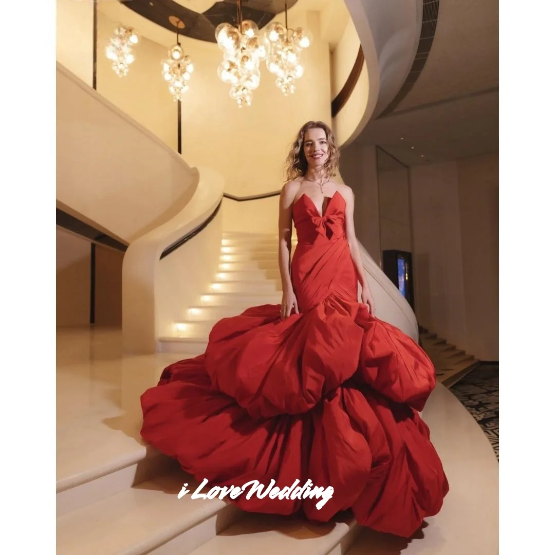 

Red V-neck Prom Dress 2025 Sleeveless Bow Backless Mermaid Pleated Tiered Floor-Length Pleated Wedding Party Dresses Customized