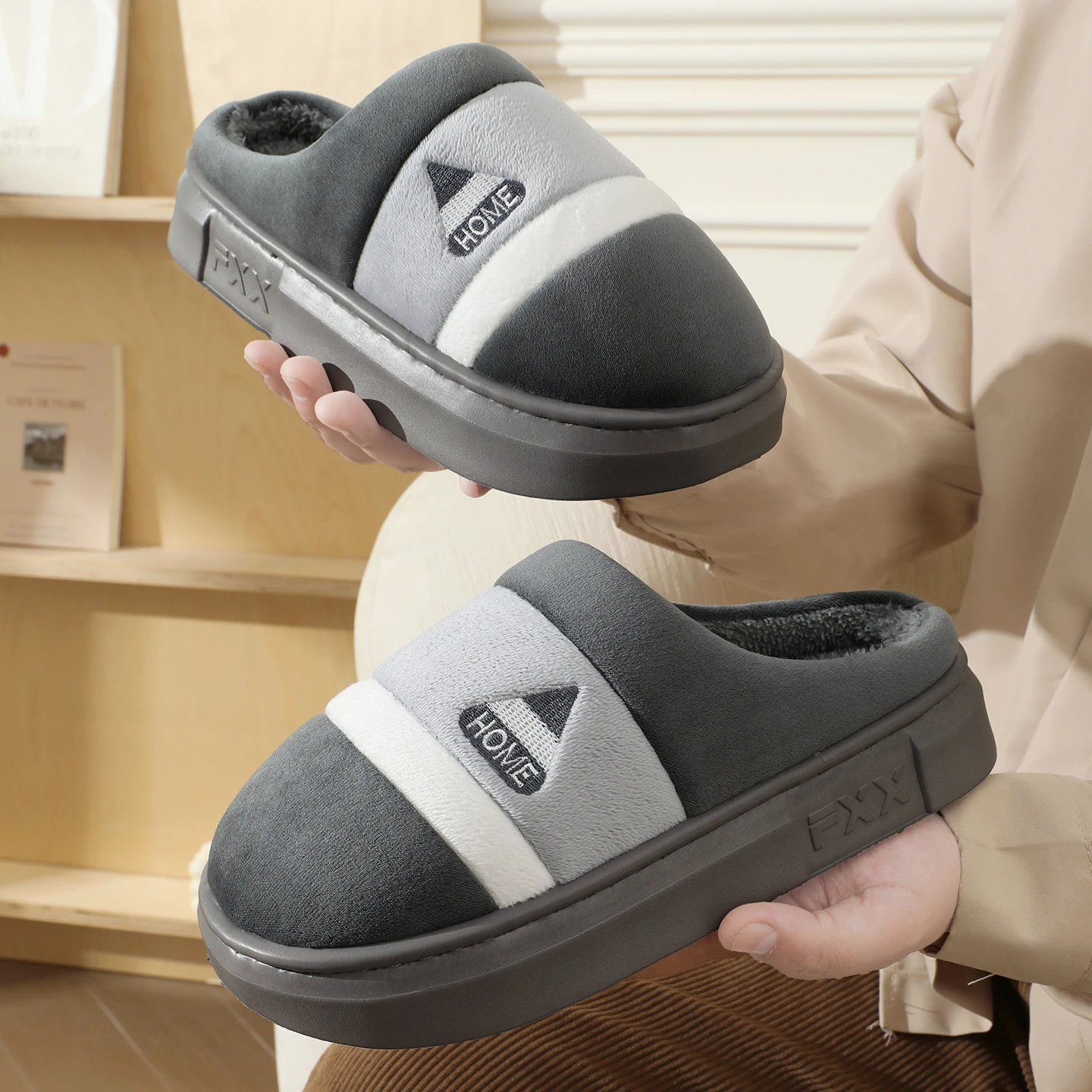 Große Herren-Winter-Hausschuhe, warm, mit dickem Plüschfleece-Futter, Plateau-Sohle, leise, rutschfest, Baumwoll-Slides, flache Mules – Detail 12