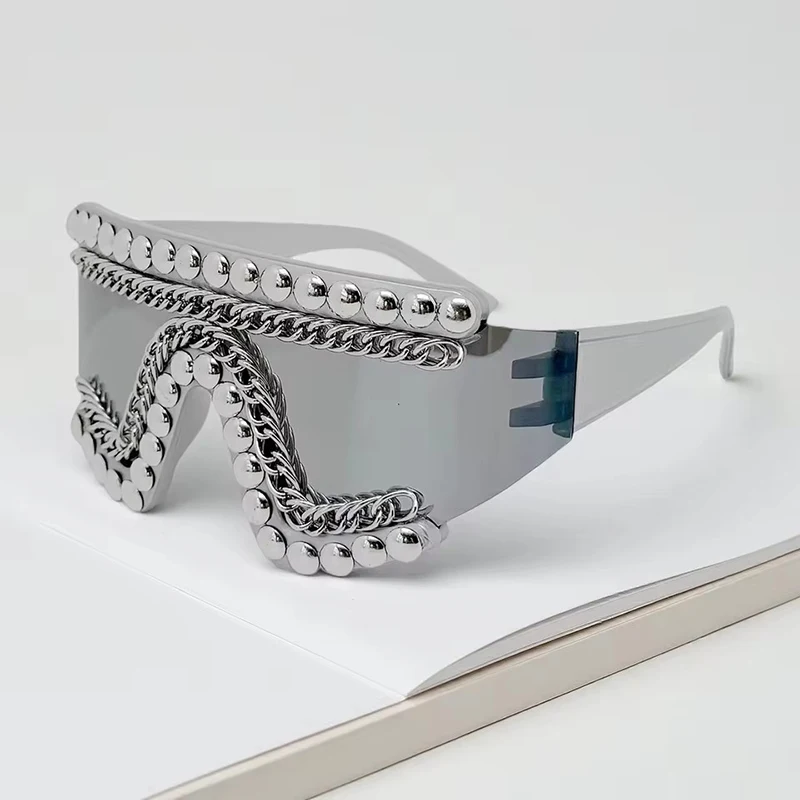 

New Oversized Y2K Futuristic One-piece Sunglasses Women And Men Silver Chain Rhinestone Punk Style Sports Trendy Shade Eyewears
