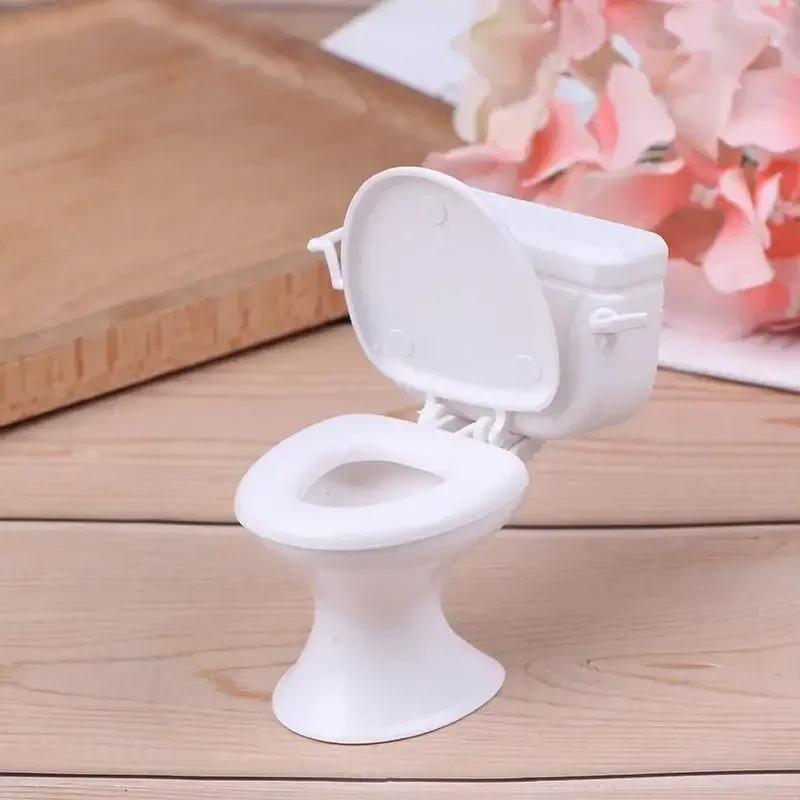 3PCS Vintage Dollhouse Furniture Bathroom Modeling White Toilet Doll House Miniature Baby Pretend Toys Dolls Accessories