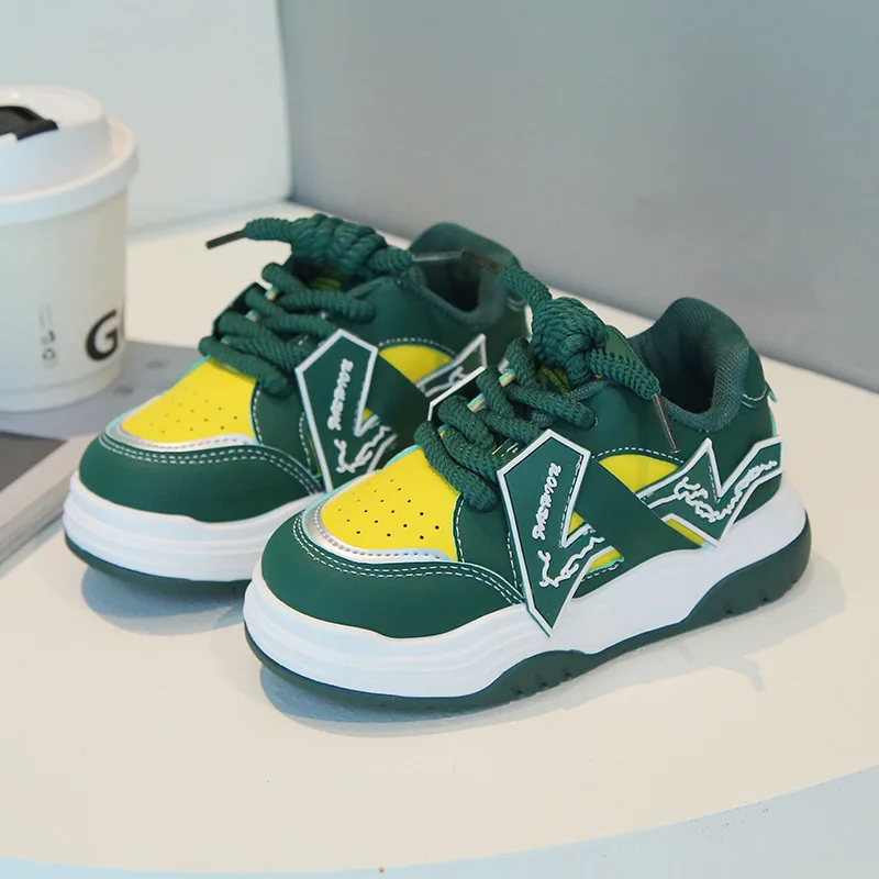 

Весенне-осенняя детская дышащая обувь с отверстиями для маленьких мальчиков, износостойкие кроссовки на мягкой подошве для девочек, туфли для доски на толстой подошве