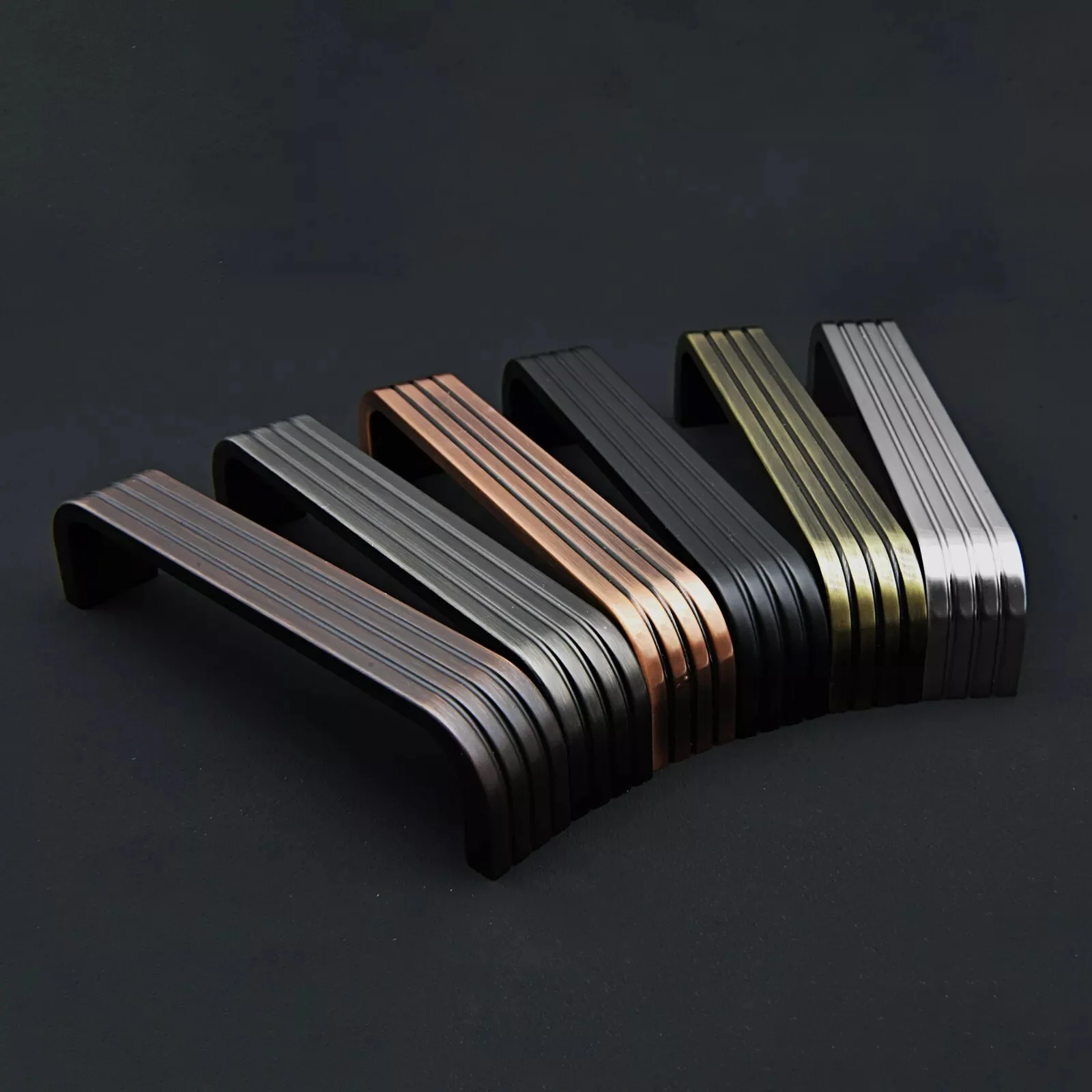 

Modern Zinc Alloy Handles for Cabinets and Drawers Matte Black Bedroom Wardrobe Bookcase Pulls Cupboard Knobs Furniture Hardware