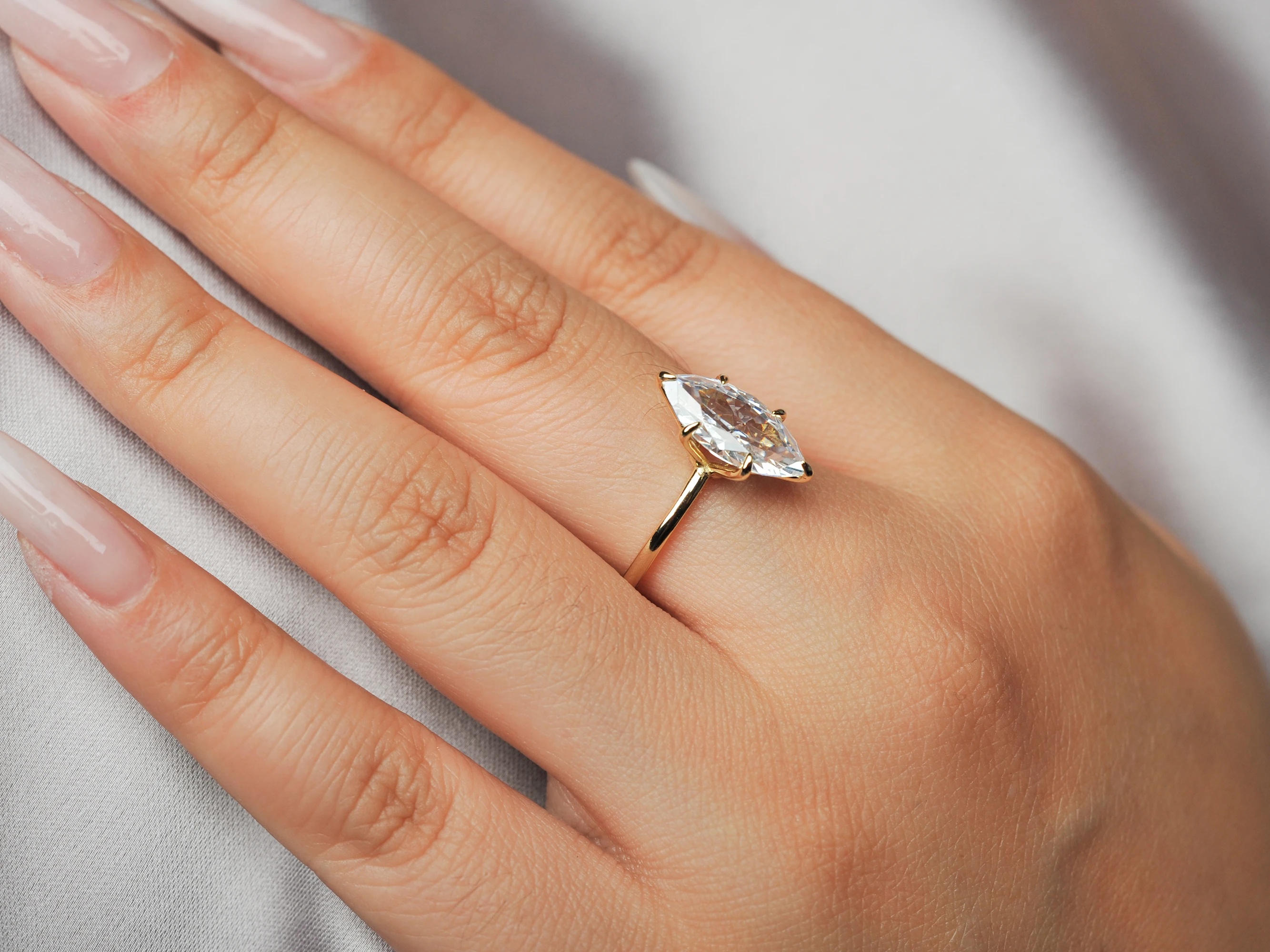 POTIY 9ct 5A Marquise-Schliff Zirkonia Solitär-Verlobungsring 925 Sterling Silber Vergoldet Brautgeschenk für Sie – Detail 7