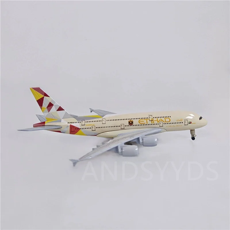 20 سنتيمتر دييكاست سبيكة معدنية الاتحاد A380 مع LandGear وقاعدة الخطوط الجوية الخطوط الجوية الطائرات جمع عرض الهدايا لعبة الديكور