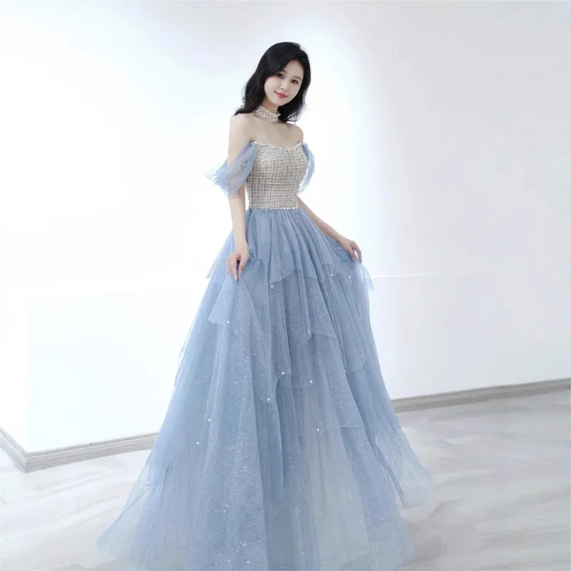 

A fairy-like adult dress for the banquet vocal art examination performance