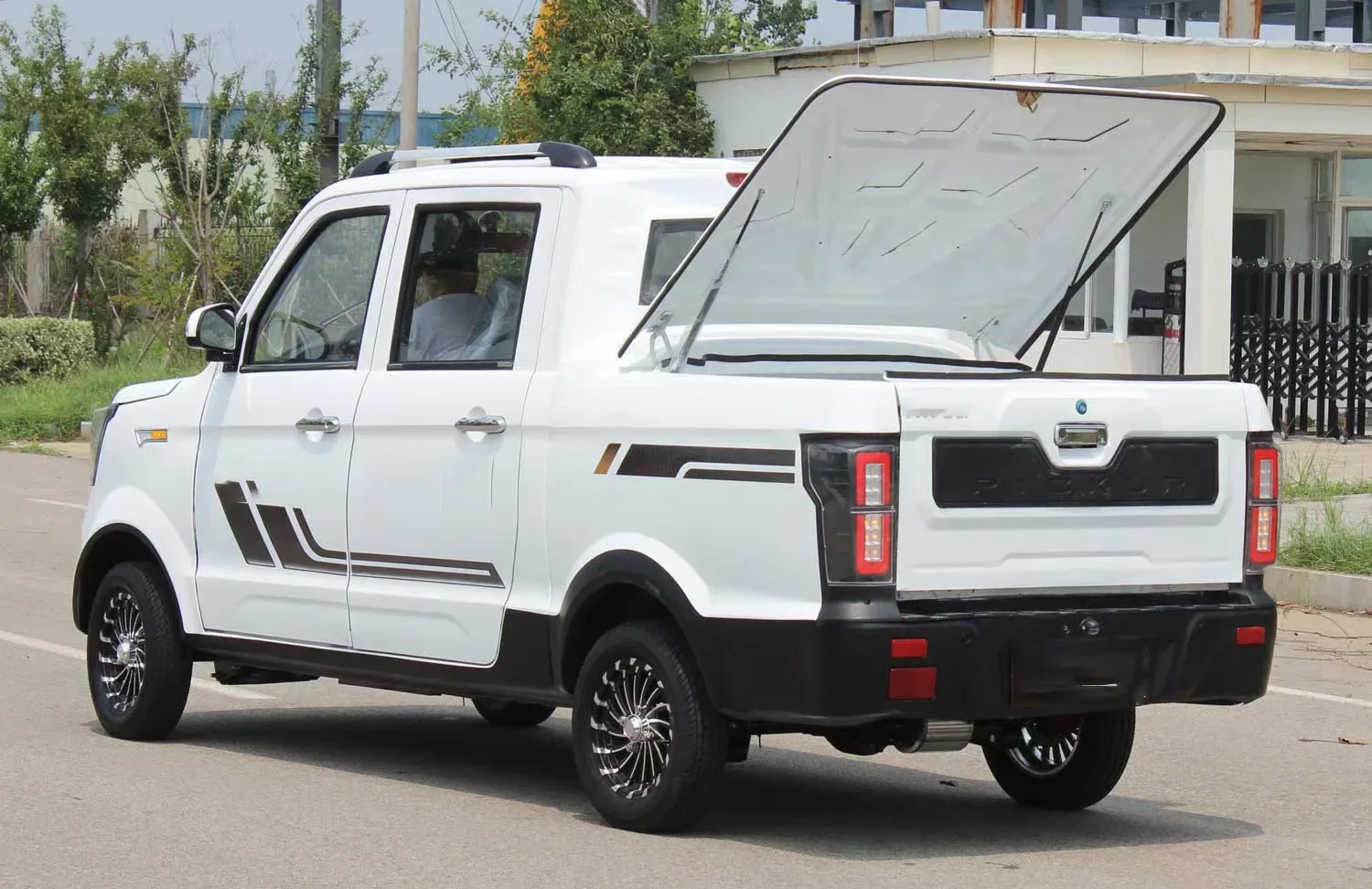 Chang li China Supplier Electric Car Pickup / Mini Cargo Truck for Sale