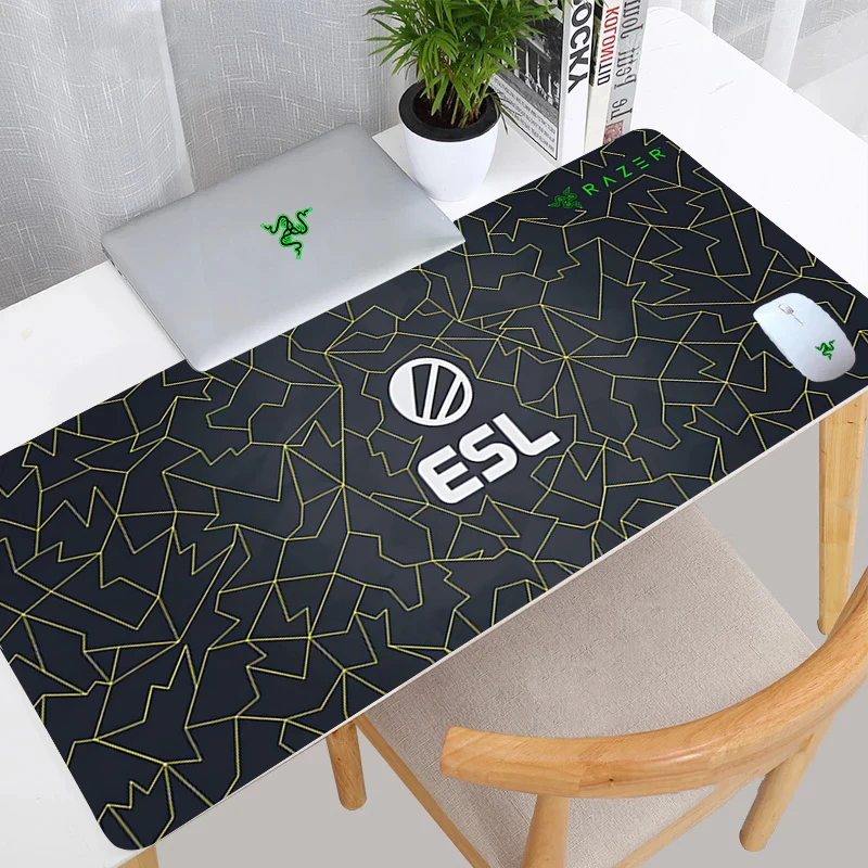 

ESL x RAZER Large Anime Mouse Pad Gaming Accessories carpet Office Computer Keyboard Mousepad PC Gamer Laptop Desk Mat for lol