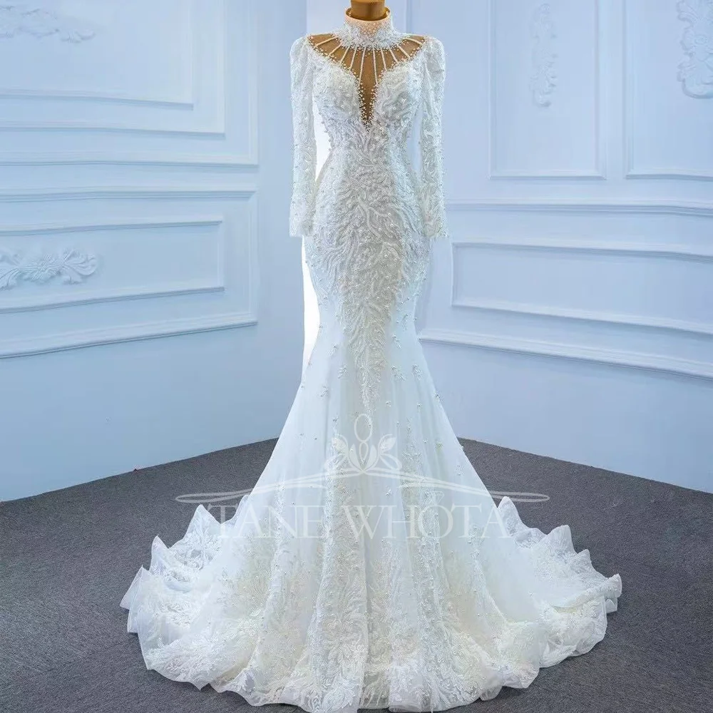 Luxury Turtle Long Sleeves Lace Up Keyhole Back Wedding Dress Beading Customized Robe Mariage