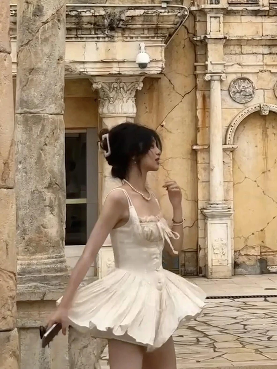 REDDACHiC Zomer Daisy Mini Jurk Vrouwen Rompertjes Low Cut Corset Lace Splice Satijn Jacquard Cami Jurk Uitgaan Vintage Kleding