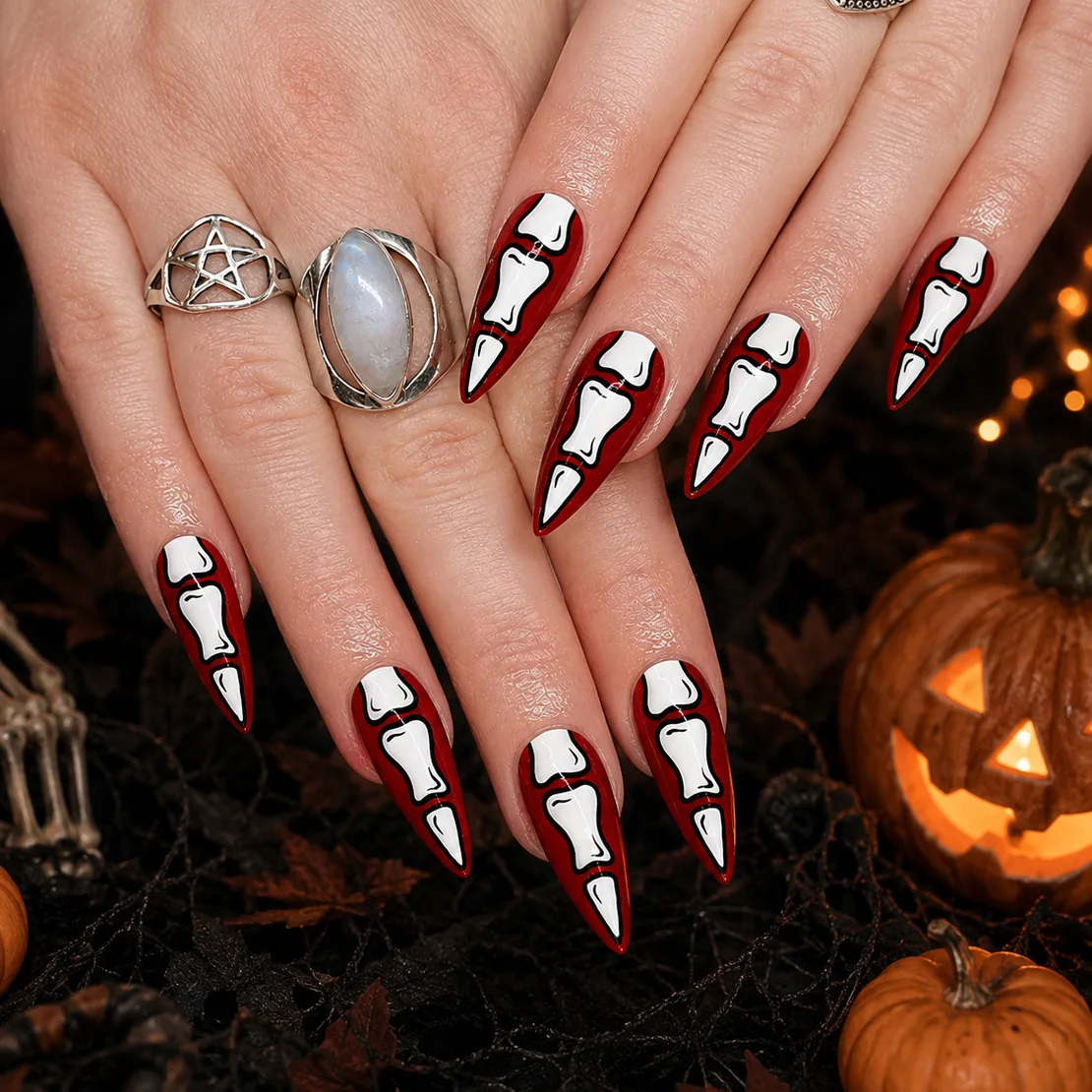 24 stuks nudekleurige kunstnagels voor Halloween, met bloedvlekken, jade, lange puntige opzetnagels, acryl, feestelijke nepnagels