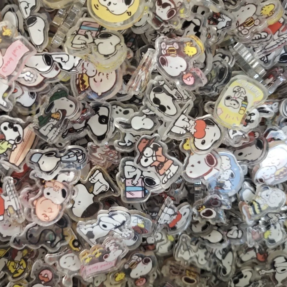50-100 Pcs 2cm Snoopy Acrylic Board DIY Decoration for Refrigerator Magnet Mobile Phone Case Material Anime Cartoon Gift New Toy view 6