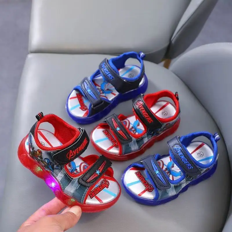 

Summer Baby Boy Sandal Children LED Light Shoes Cartoon Iron Man Captain America Print Girl Beach Soft Kid Flat Shoes EUR 21-30