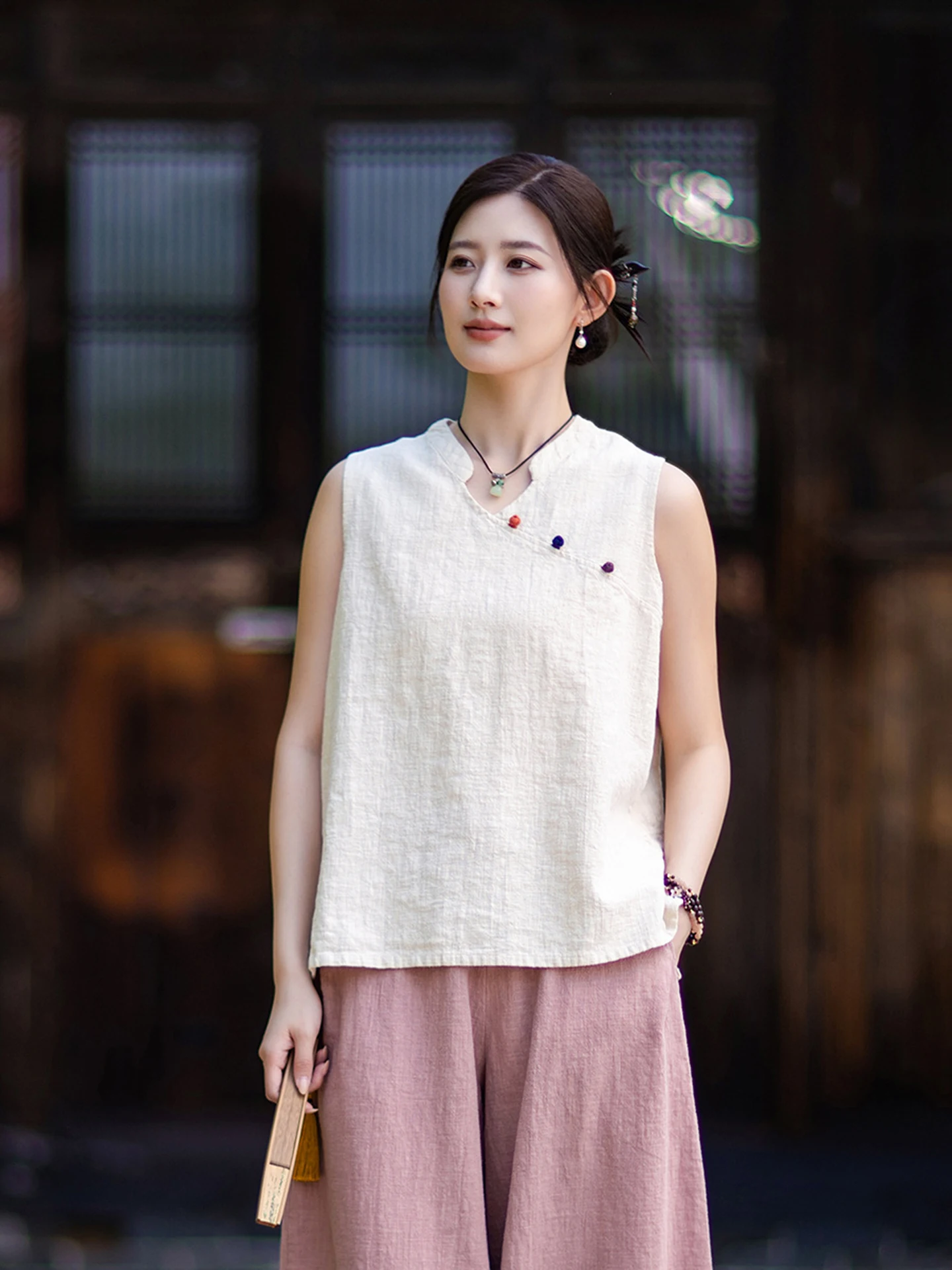 New Chinese Style Women's Summer Loose Cotton Linen Sleeveless Top Button up Artistic Vest Small Shirt Breathable Ultra Thin