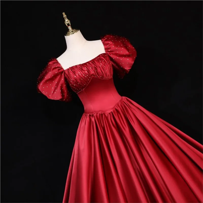 새로운 퍼프 댄스 공연용 새틴 퍼프 소매 드레스