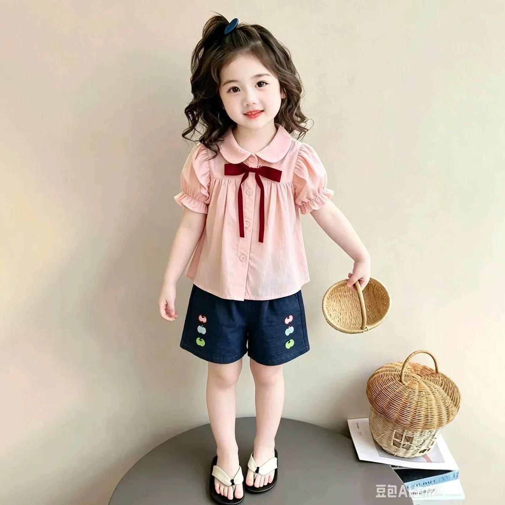 New Summer Kids Clothing Sets Baby Girls Bubble Sleeve T-shirt with Bow Hair Clip+ Apple Embroidery Shorts 2Pcs Suits Clothes
