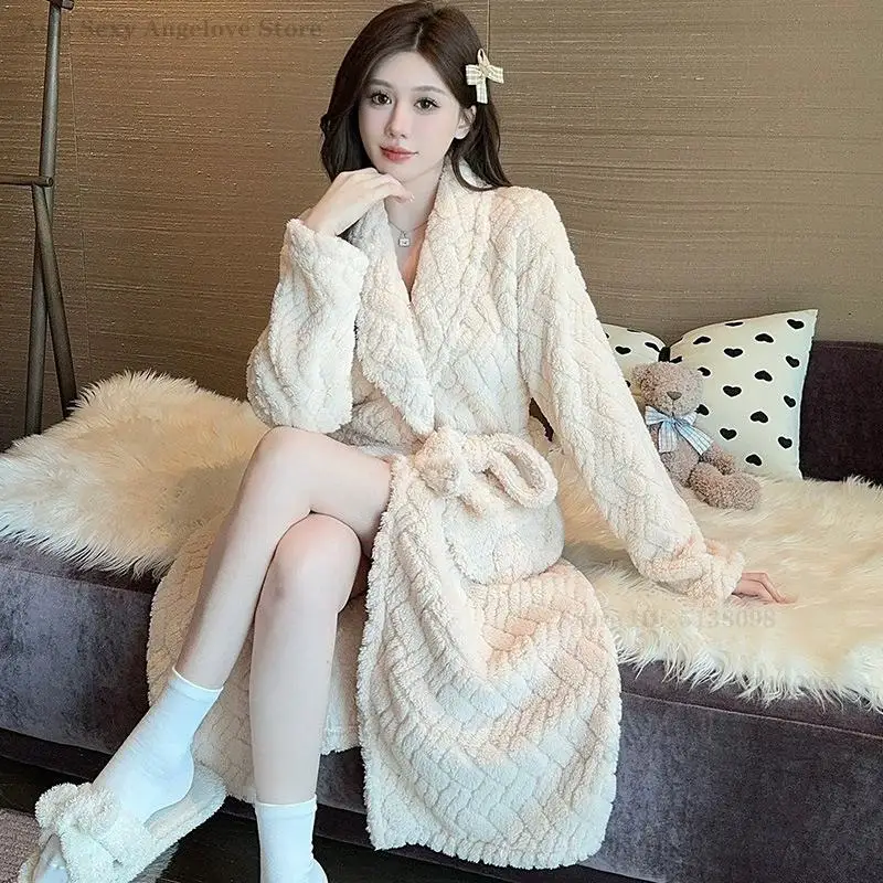 

Coral Fleece Nightgown Women Winter Robe Thickened Plush Long Sleeved Sweet Lace Flannel Home Clothing Sexy Bathrobe Sleepwear