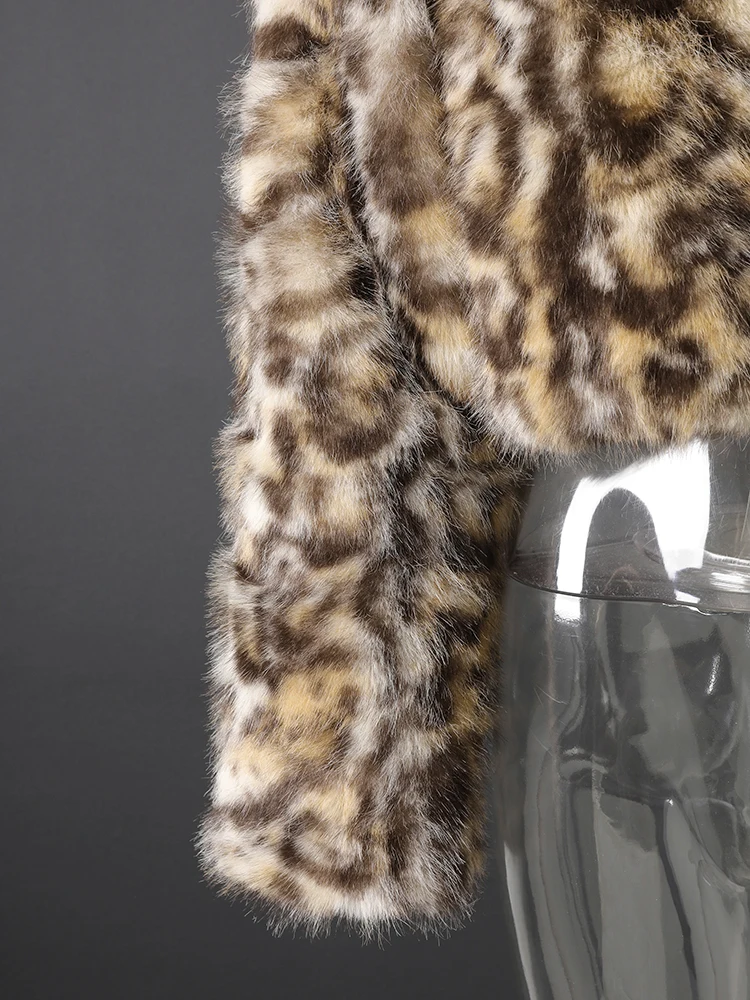 [EAM] Pattern Short Elegant Faux Fur Jacket New Round Neck Long Sleeve Women Coat Fashion Tide Autumn Winter 2026 CPG6814