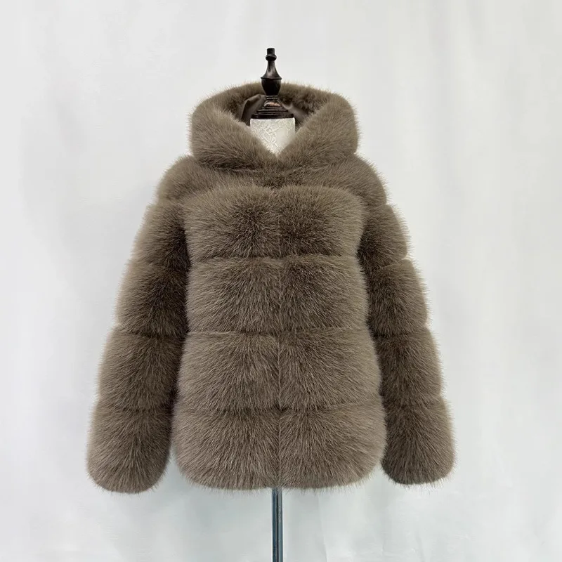 Luxury Women's Clothing Autumn Winter New Faux Fox Fur Jacket Fur Coats Patchwork Hooded Women's Warm Fur Coats Comfortable