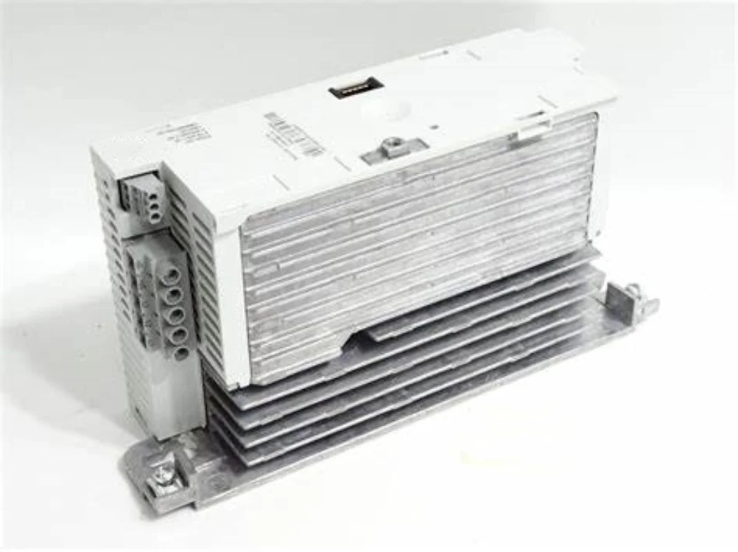 

100% оригинальный новый инвертор I5DAE175F10V10000S E84AVSCE7524VX, гарантия 1 год, быстрая доставка