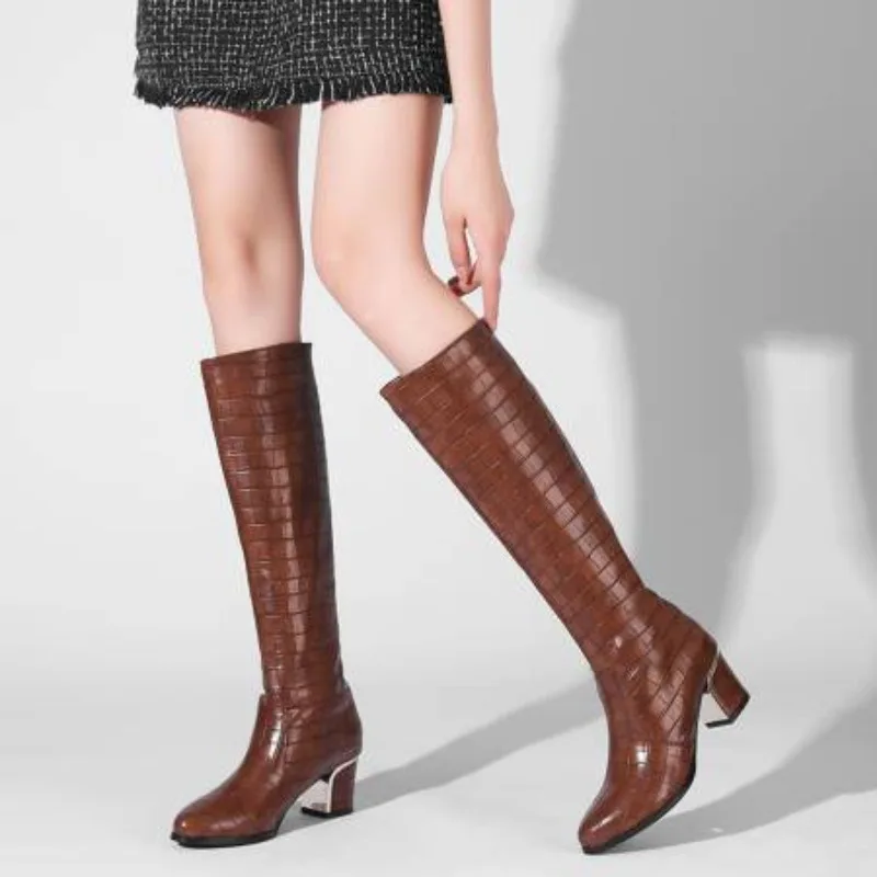 

Black White Knee High Boots Women Winter Shoes 2025 Sexy Blue Western Women's Cowboys Long Boot Big Size 43 Footwear
