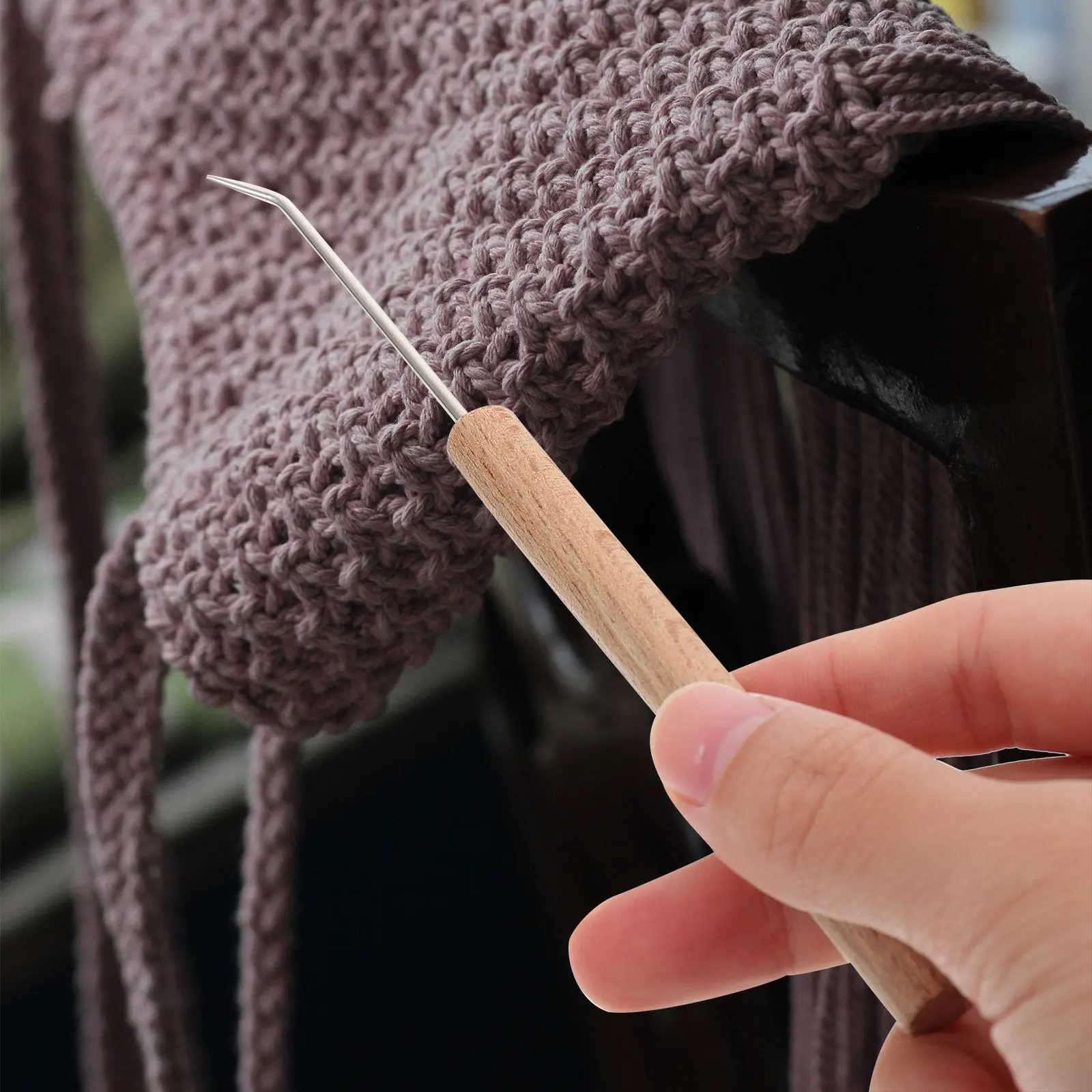 

1pc Wooden Handle Knitting Crochet Hooks Set of Handmade Crafts Tools Stainless Steel DIY Loom Hook Accessories Braided