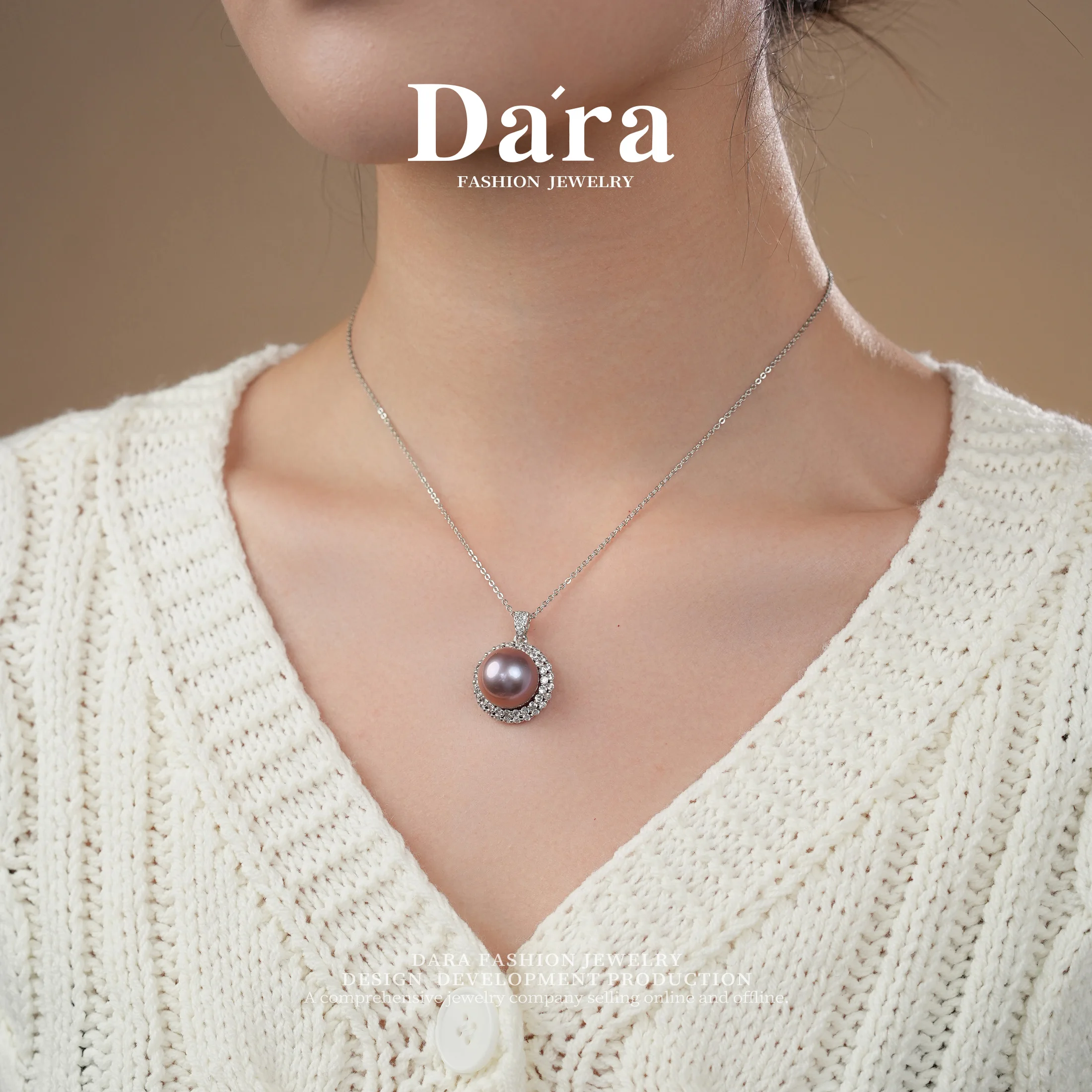 Freshwater pearl necklace 14-15mm purple pearl round high-luster pendant, a luxurious and elegant gift choice for women