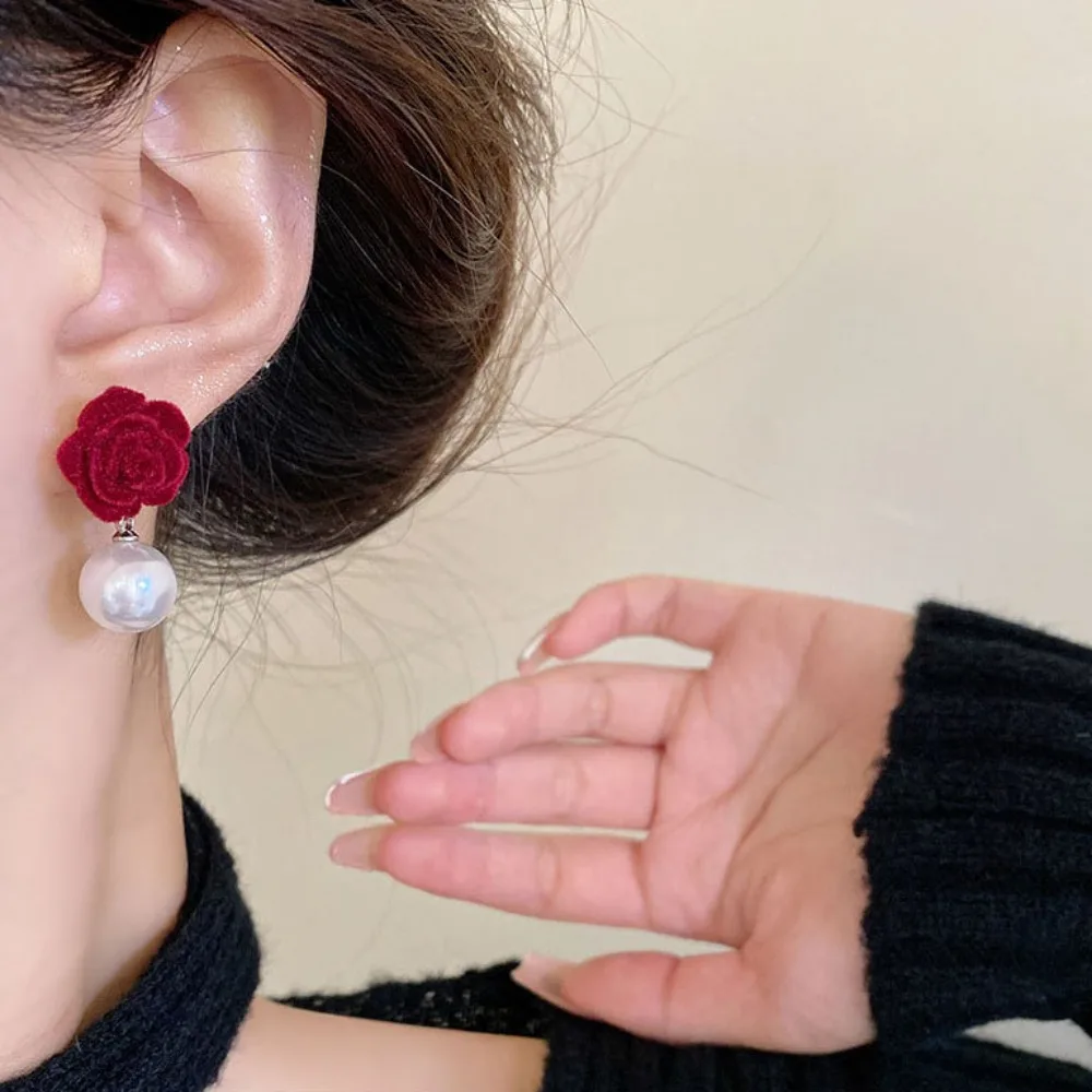 Серьги с цветком розы, серьги с цветком розы, свежие винно-красные серьги с свежим жемчугом, новый модный дизайн, ювелирные изделия в стиле ретро, аксессуары, сексуальные