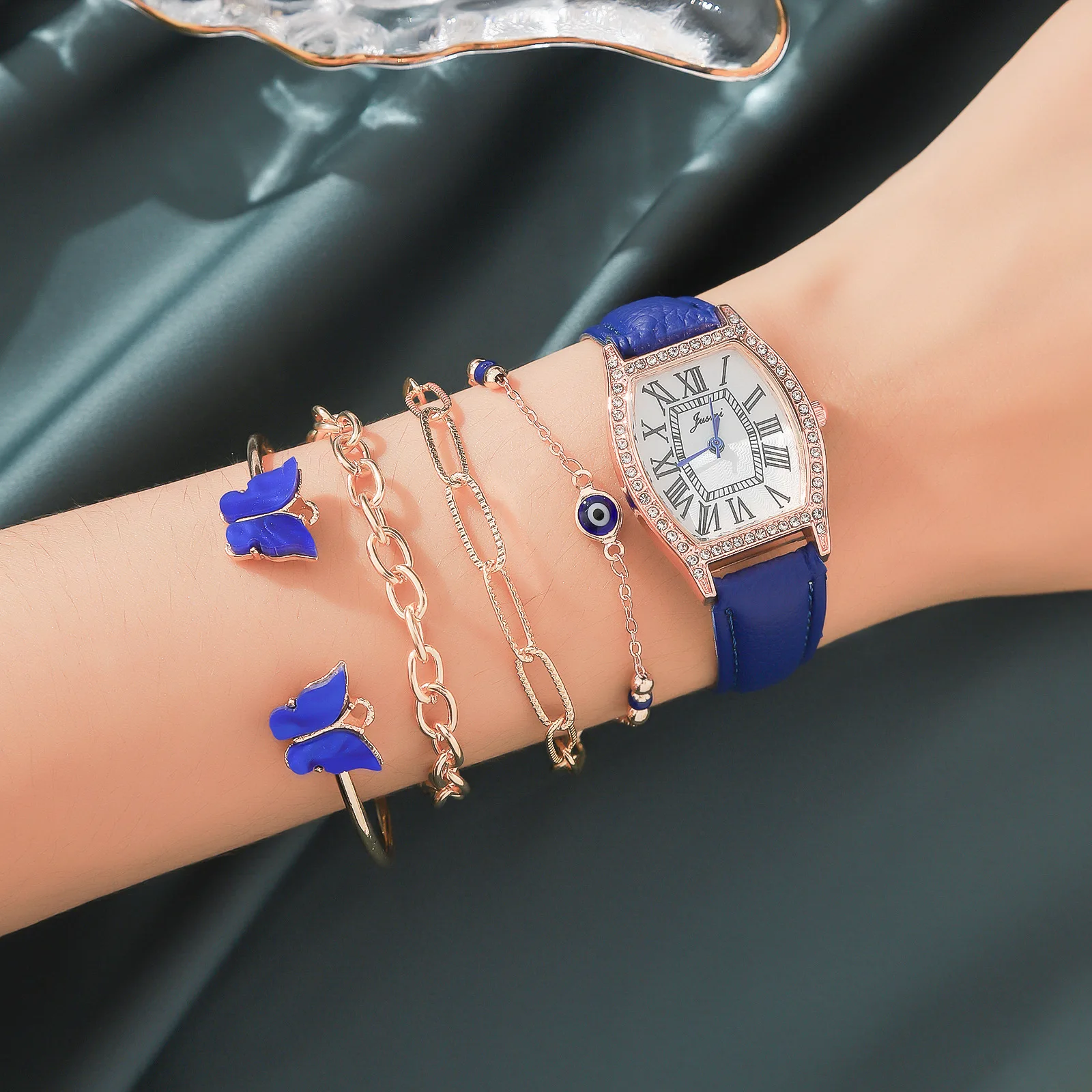 5Pcs Women's Watch Gift Set Butterfly Bracelet Set Diamond Encrusted Quartz Watch