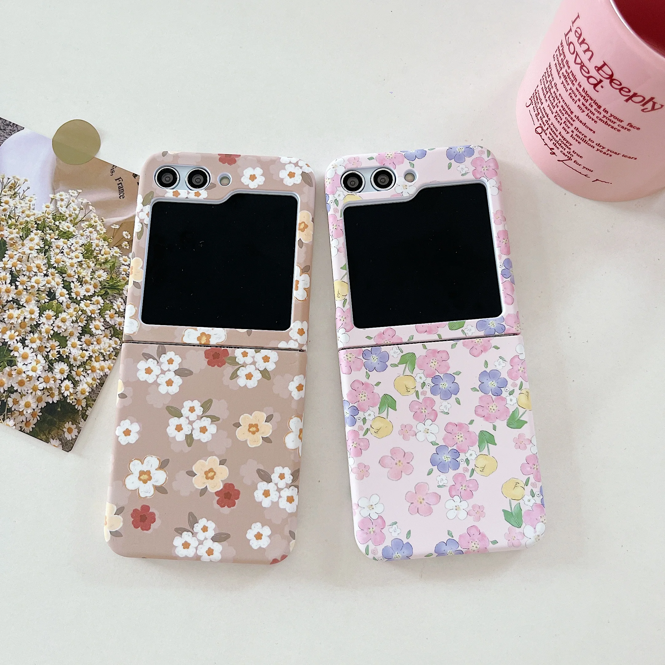 

Colorful Daisy Flowers Skin Feeling Hard Pc Shockproof Phone Case For Samsung Galaxy Z Flip 6 5 4 3 Back Cover