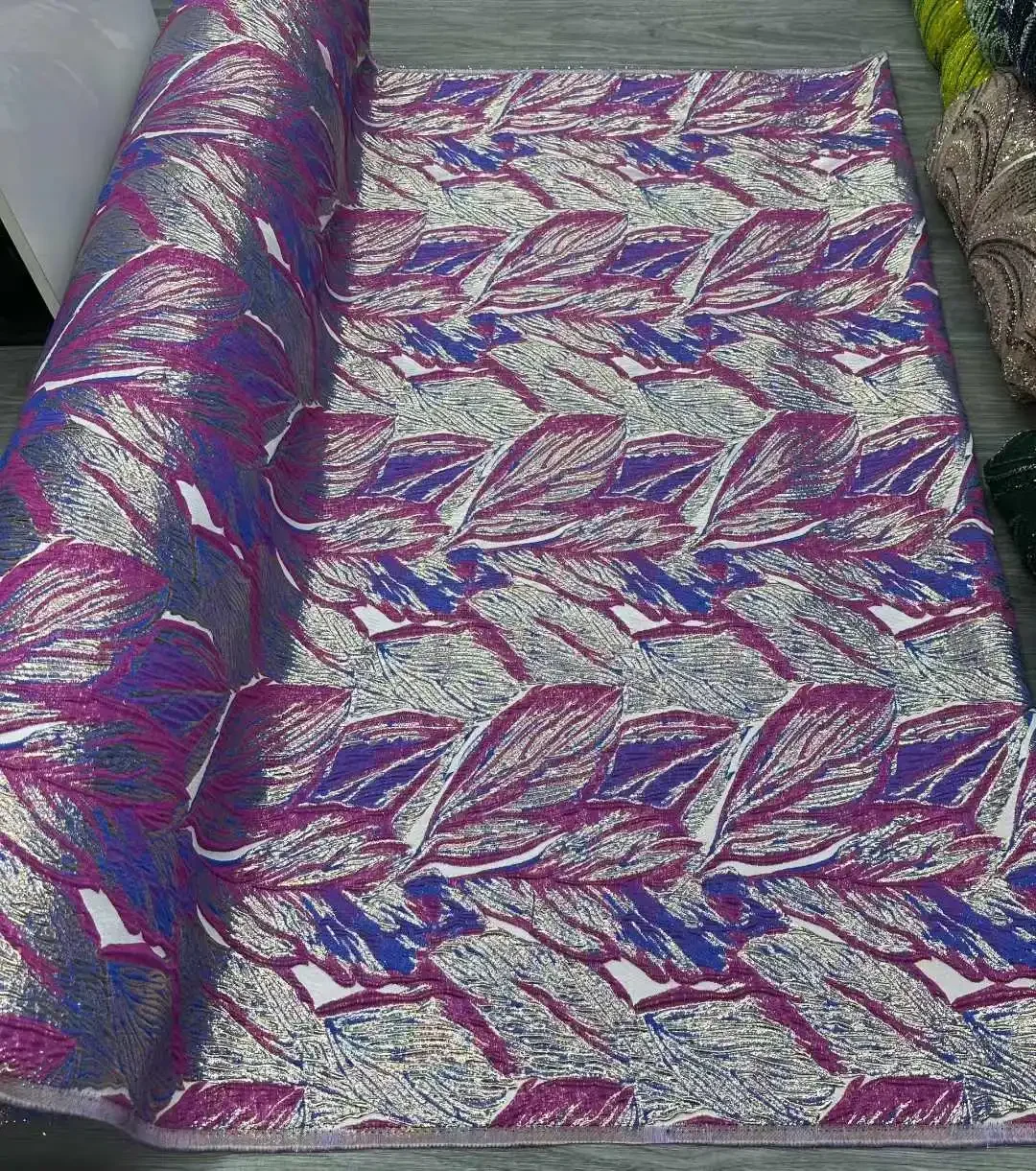 

Новая африканская кружевная ткань, парчовая жаккардовая ткань, 2022, высокое качество, французская позолота, нигерийская парчовая ткань для свадебного платья T847