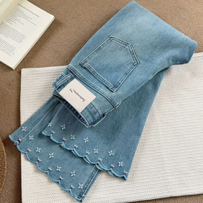 Embroidered Lace Nine-point Slightly Pulled Jeans Women's Spring and Summer New Fat Mm Pear-shaped Body Versatile Straight Pants