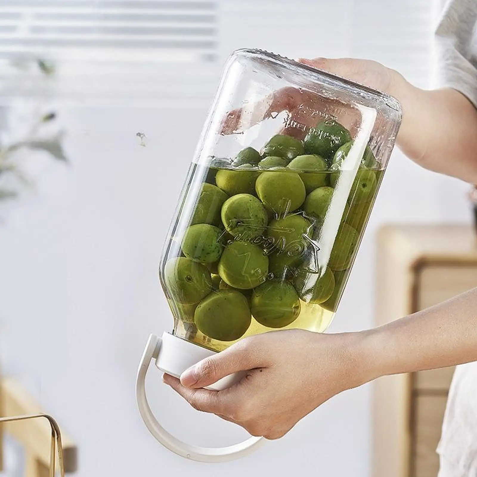 

Glass Pickle Jar Portable Multipurpose Clear Storage Canister Airtight Sealed Jar Olive Container for Olive Chilli Gherkin