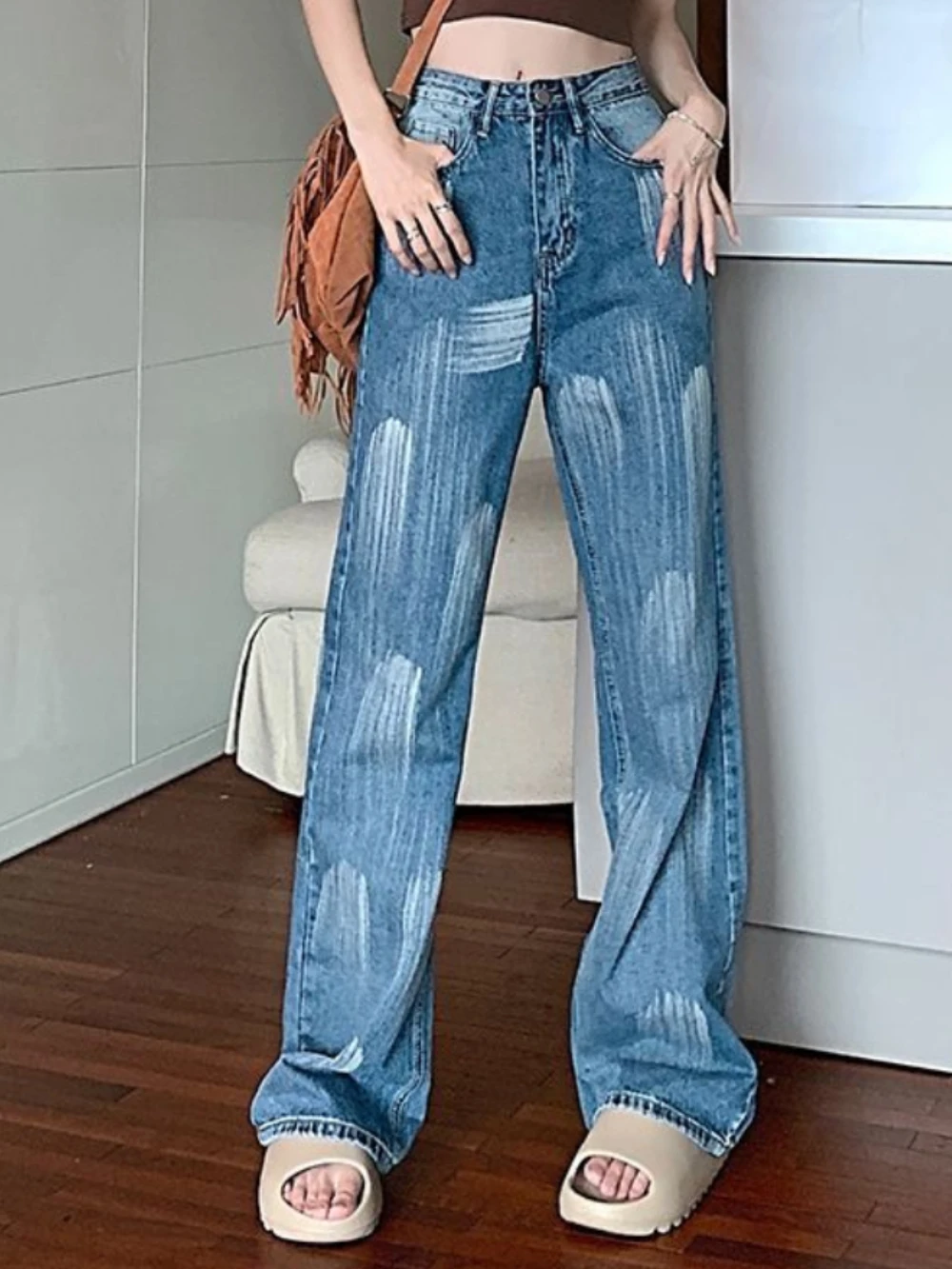 

Woman Straight Leg Jeans Trend 2025 Original Pant Stylish 90s Trousers 2000s Y2k Aesthetic High Waist Shot Denim Pants for Women
